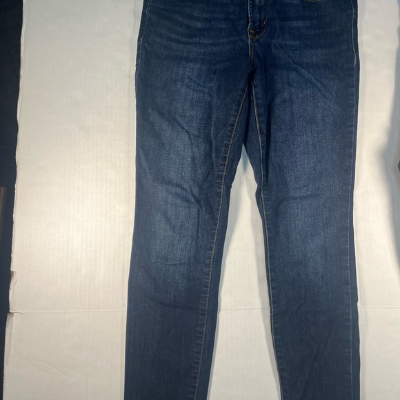 Lot of 3 Old Navy Rockstar Jeans Sizes 8 & 6 - Picture 3 of 10